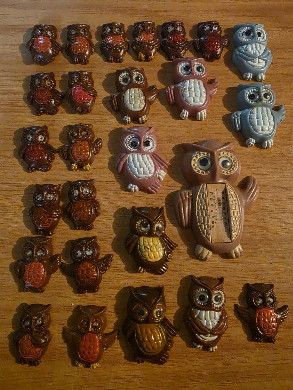 Lot of 26 Vintage Owl Magnets